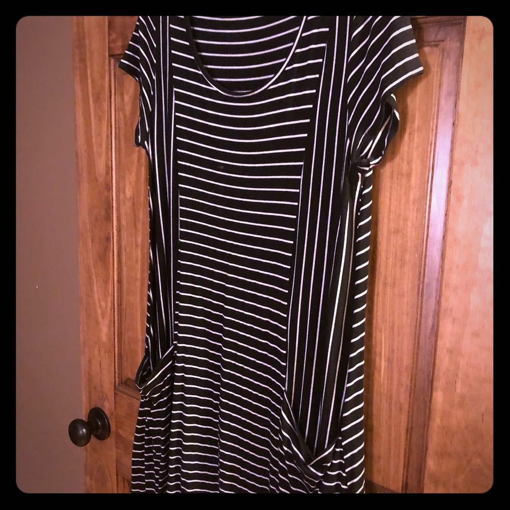 Flatter stripped shift stretch skater dress